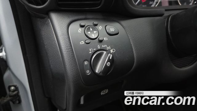 Mercedes-Benz C-Class 2007 — photo 16
