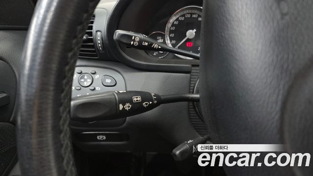Mercedes-Benz C-Class 2007 — photo 17