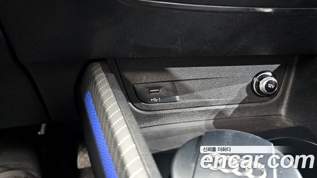 Audi Q2 2023 — photo 30