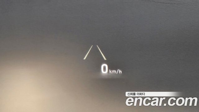 Genesis G80 2017 — photo 25