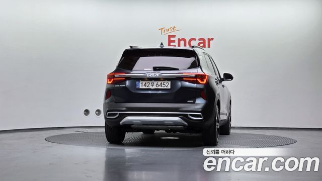 Kia Seltos 2023 — photo 4