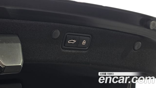 Hyundai Grandeur 2018 — photo 20