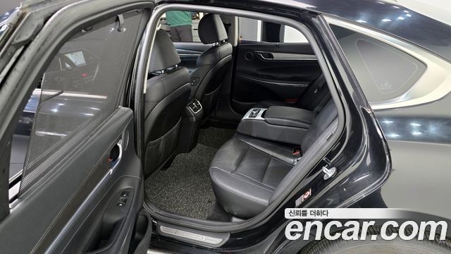 Hyundai Grandeur 2017 — photo 11