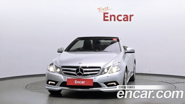 Mercedes-Benz E-Class 2010 — photo 3
