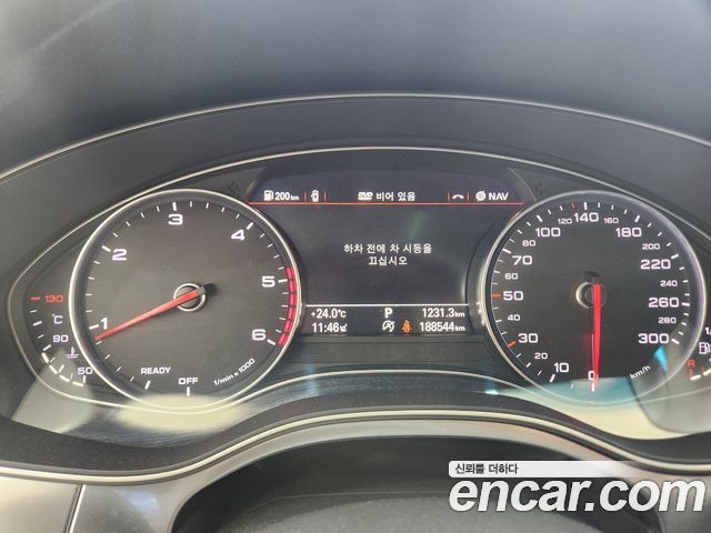 Audi A6 2016 — photo 8