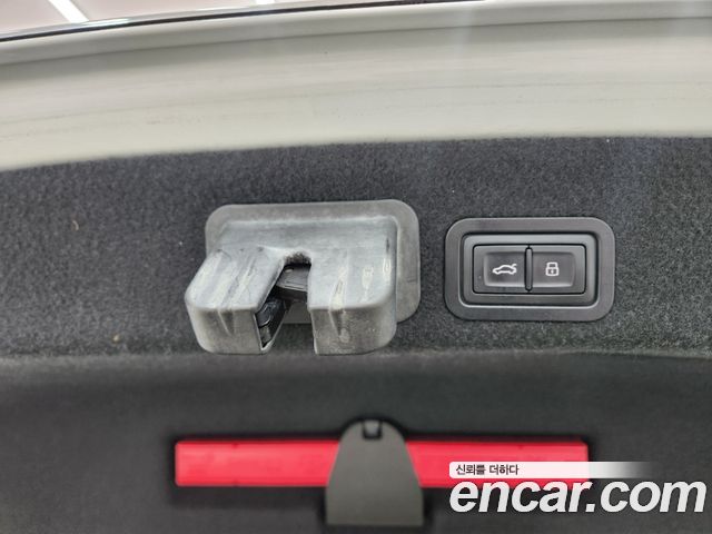 Audi A6 2016 — photo 18