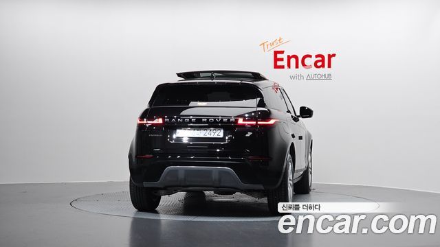 Land Rover Range Rover Evoque 2025 — photo 4