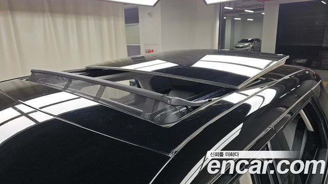 Land Rover Range Rover Evoque 2025 — photo 25