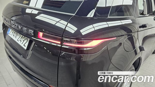 Land Rover Range Rover Evoque 2025 — photo 9