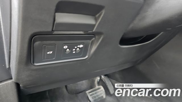 Land Rover Range Rover Evoque 2025 — photo 27