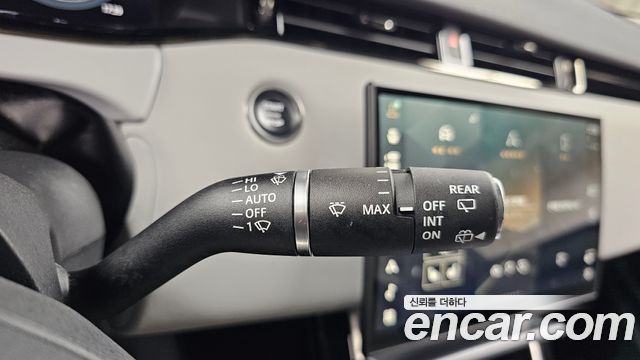 Land Rover Range Rover Evoque 2025 — photo 30