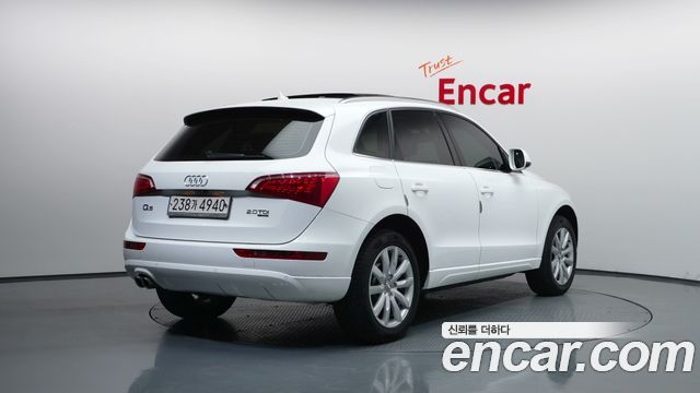 Audi Q5 2012 — photo 2