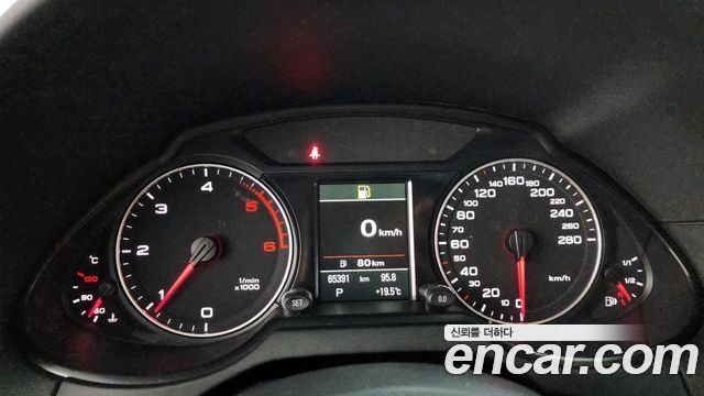 Audi Q5 2012 — photo 8
