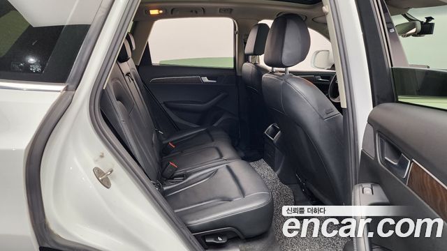 Audi Q5 2012 — photo 11