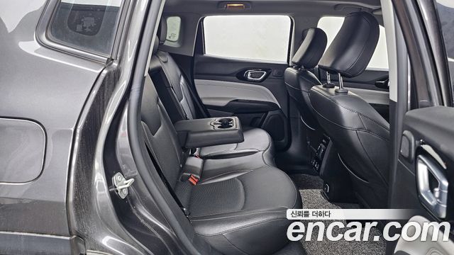 Jeep Compass 2022 — photo 18