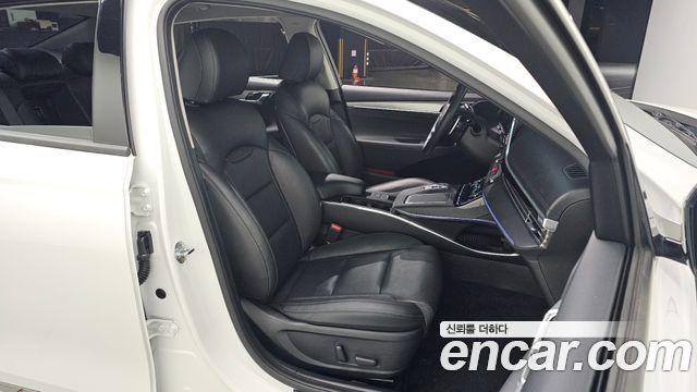 Hyundai Grandeur 2023 — photo 12