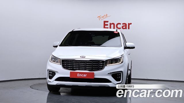Kia Canival 2019 — photo 3