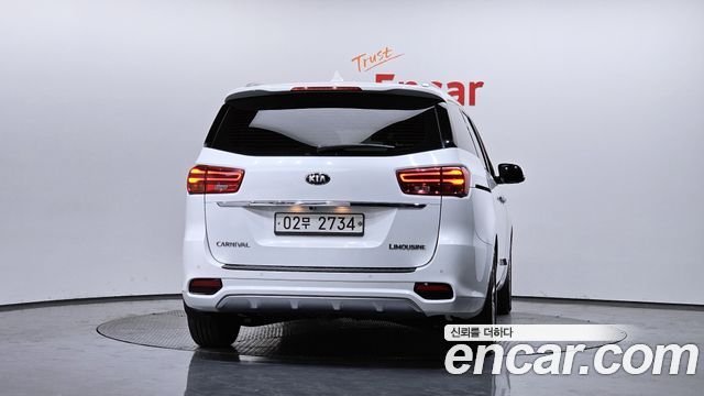 Kia Canival 2019 — photo 4