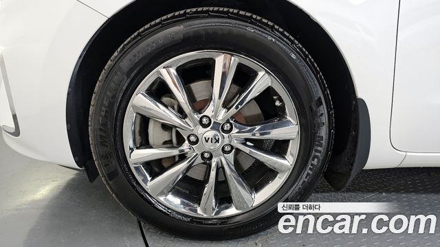 Kia Canival 2019 — photo 5