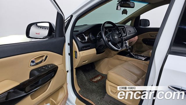 Kia Canival 2019 — photo 13
