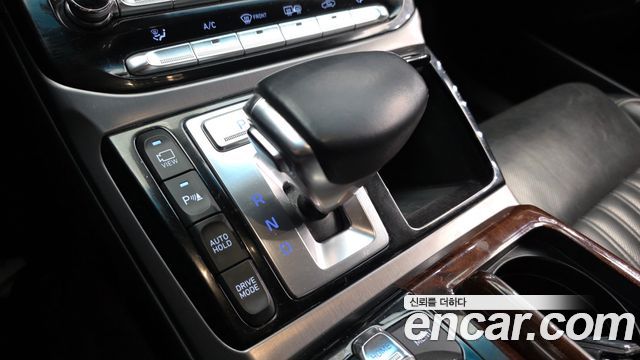 Genesis EQ900 2016 — photo 9