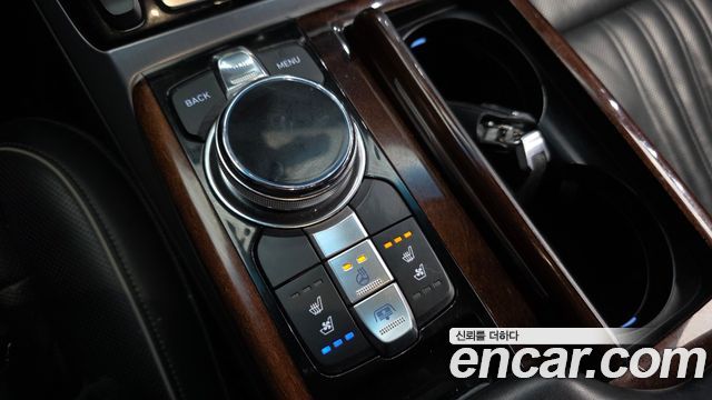 Genesis EQ900 2016 — photo 17