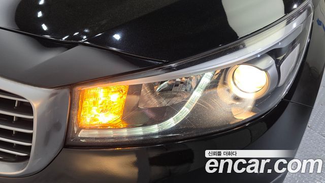 Kia Canival 2018 — photo 8