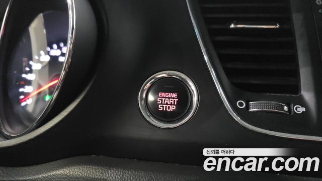 Kia Canival 2018 — photo 29
