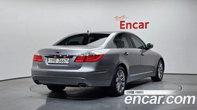 Hyundai Genesis 2010 — photo 2