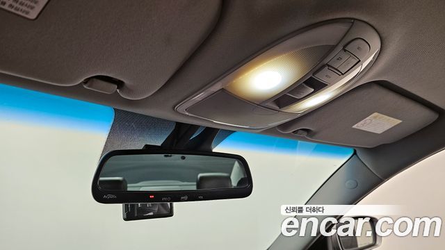 Hyundai Genesis 2010 — photo 16