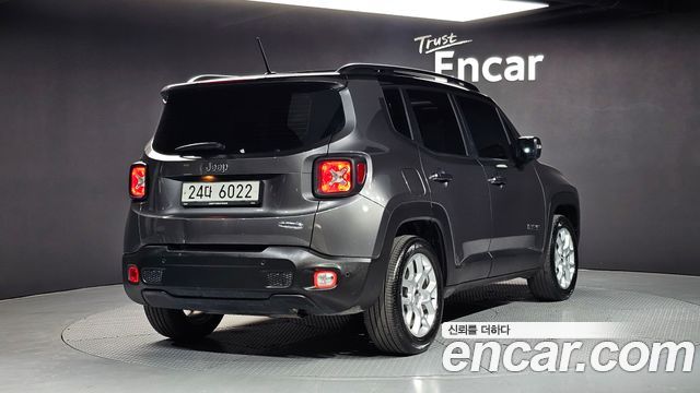 Jeep Renegade 2017 — photo 2