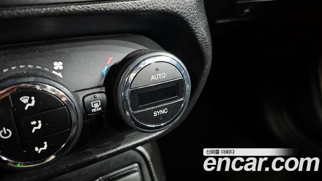 Jeep Renegade 2017 — photo 16