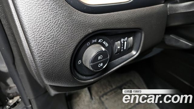Jeep Renegade 2017 — photo 18
