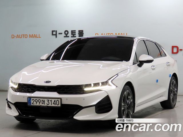 Kia K5 2020 — photo 1