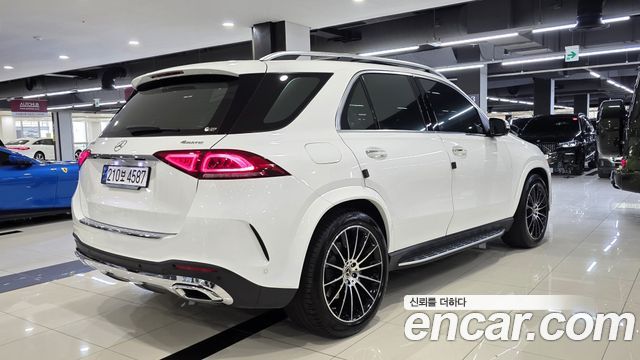 Mercedes-Benz GLE-Class 2023 — photo 5