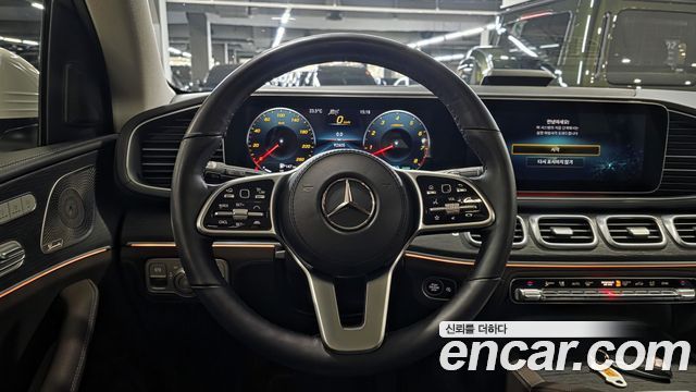 Mercedes-Benz GLE-Class 2023 — photo 10