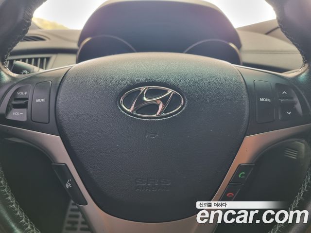 Hyundai Genesis 2014 — photo 11