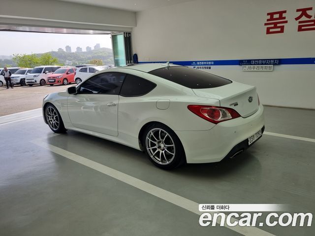 Hyundai Genesis 2014 — photo 19