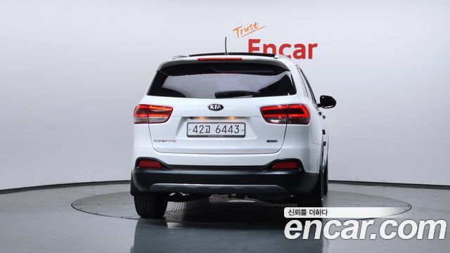 Kia Sorento 2015 — photo 4