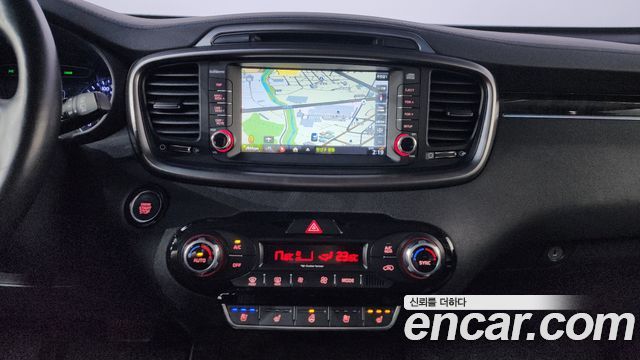 Kia Sorento 2015 — photo 19