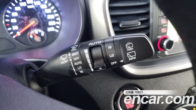 Kia Sorento 2015 — photo 36