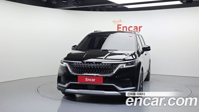 Kia Canival 2023 — photo 3