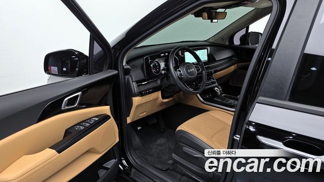 Kia Canival 2023 — photo 13