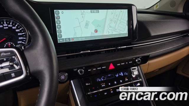 Kia Canival 2023 — photo 19