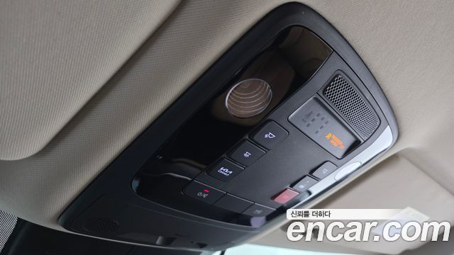 Kia Canival 2023 — photo 22