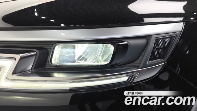 Kia Canival 2023 — photo 8
