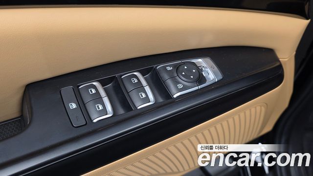 Kia Canival 2023 — photo 27