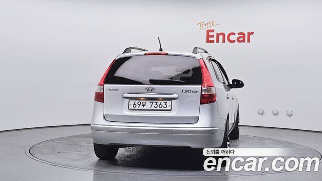 Hyundai i30 2010 — photo 4