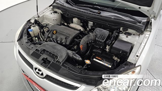 Hyundai i30 2010 — photo 6
