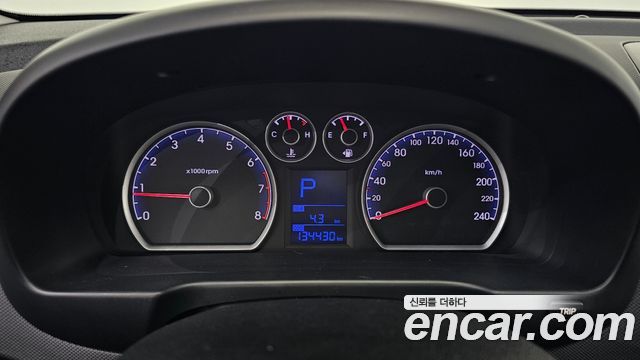 Hyundai i30 2010 — photo 8